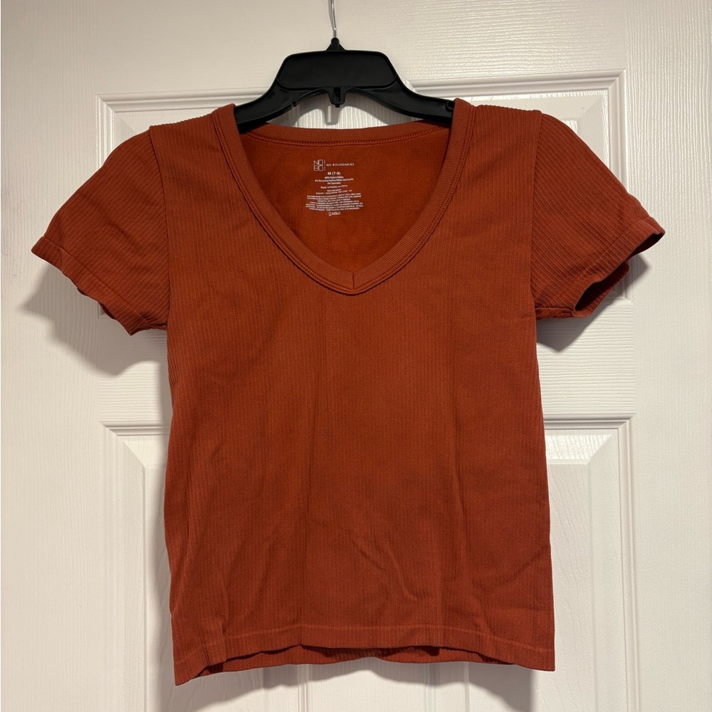 No Boundaries Rust Ribbed V-Neck Tee